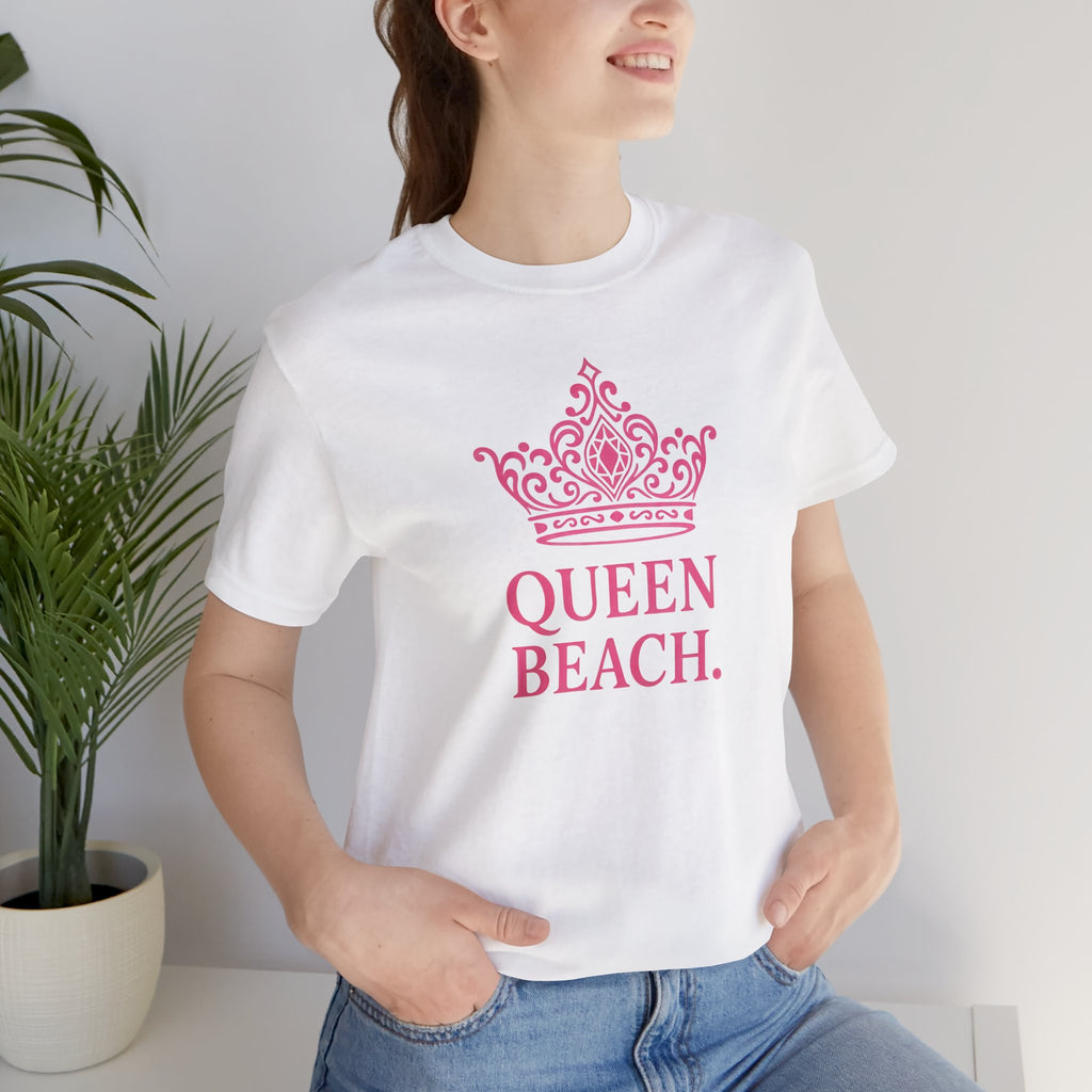 Queen Beach Short Sleeve Tee