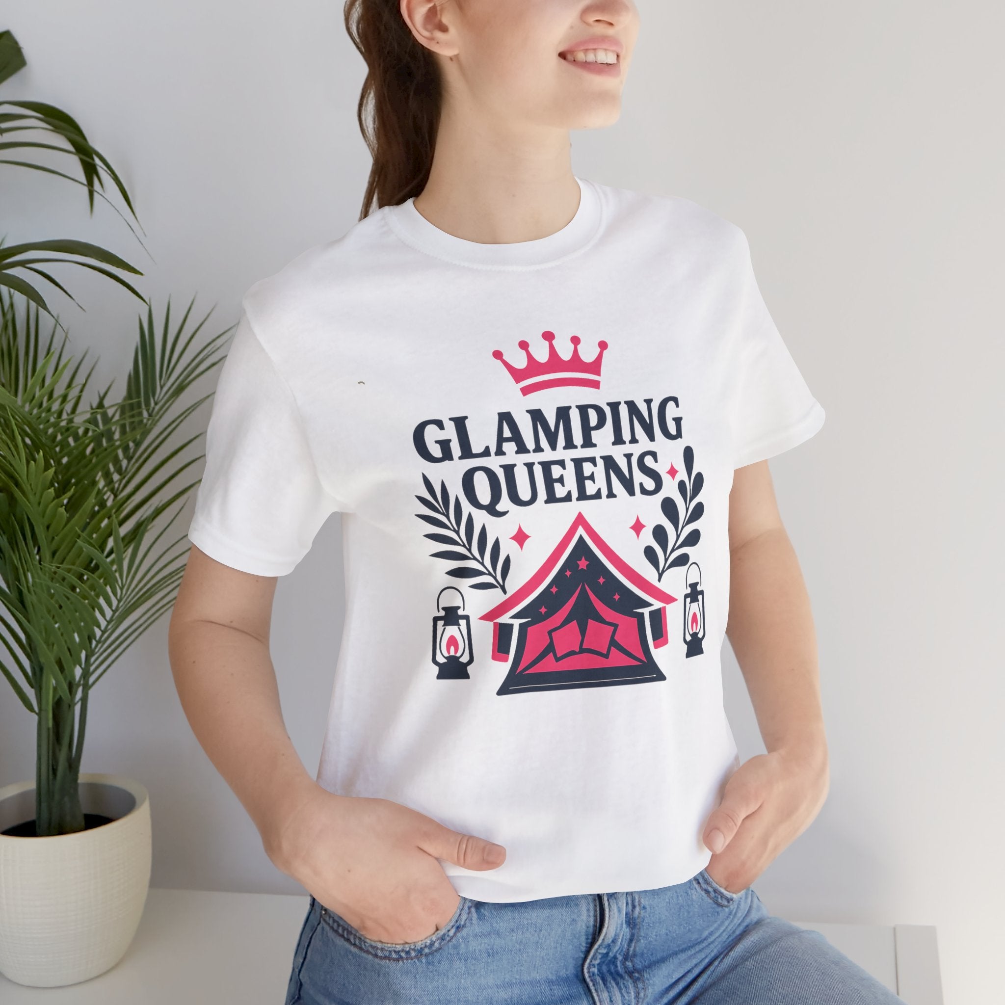 Glamping Queens Short Sleeve Tee