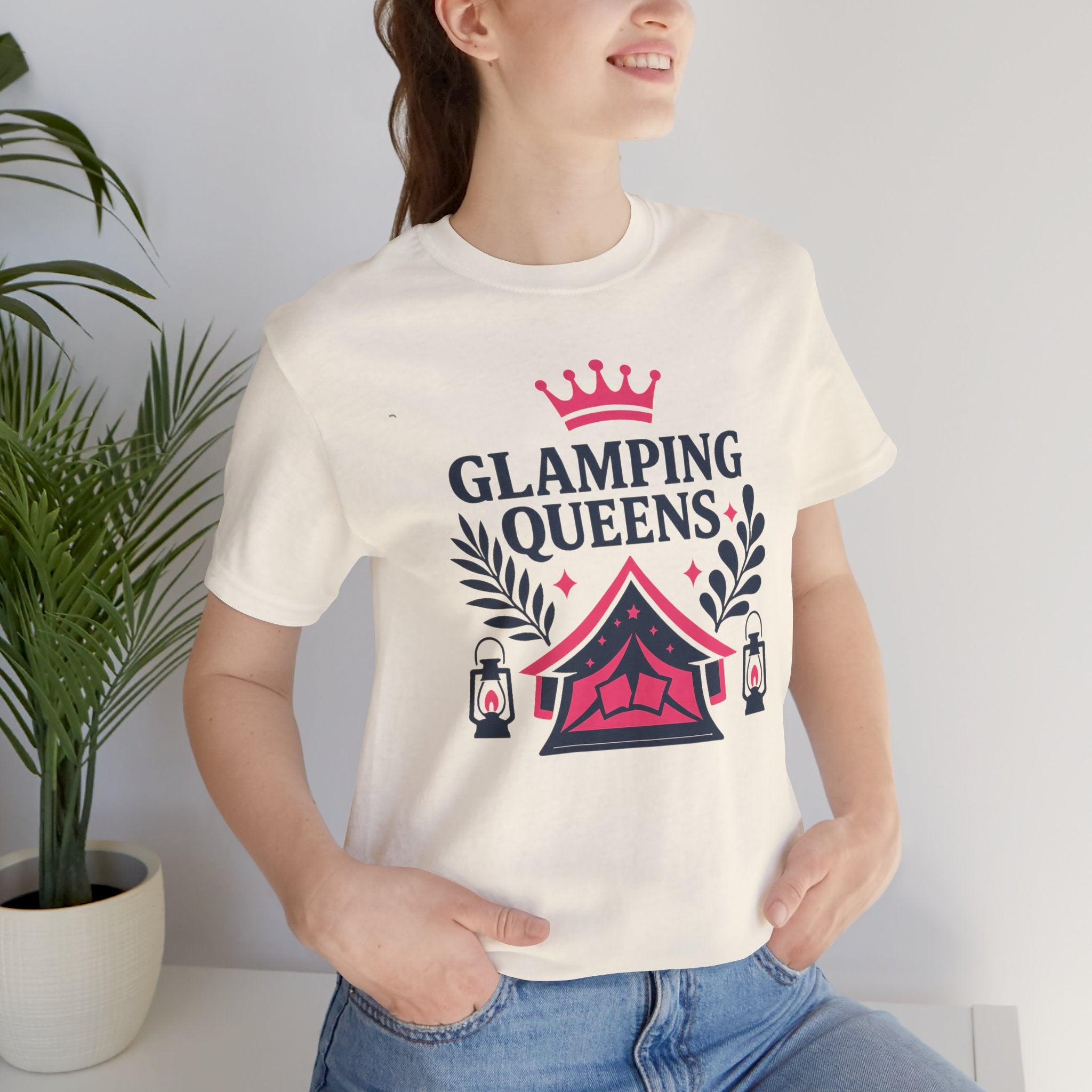 Glamping Queens Short Sleeve Tee